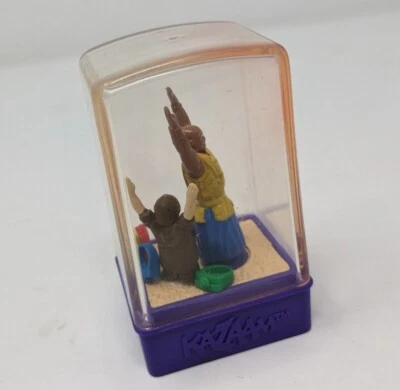 Juguete Taco Bell NBA Baloncesto y 1996 Disney Kazaam Shaquille O’Neal Juego Años 90 Shaq Foto 1 de 4