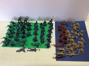 Soldatini Airfix " fanteria tedesca inglese e russa " Scala 1/32 - Foto 1 di 6