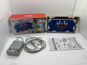 Nintendo 2DS XL Hylian Shield Zelda a Link Between Worlds USA Version CIB - Picture 1 of 11