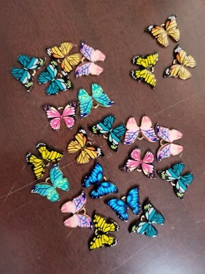 20 металлических кулонов-бабочек подвески 7/8 дюйма ширина x 1/2 дюйма высота разноцветная эмаль ювелирные изделия макин - Изображение 1 из 2