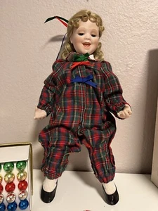Ashton Drake Porcelain Christmas Doll Trisha, Decorating the Tree - w/Box, Certs - Picture 1 of 11