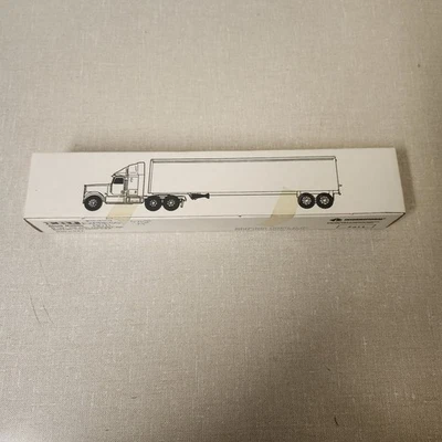 Ertl 1/64 cabina internacional con remolque correo urgente hecho en 1991. Nuevo en caja Foto 1 de 4