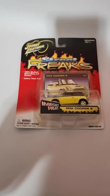 JOHNNY LIGHTNING Street Freaks MINI COOPER S Yellow - Image 1 of 2