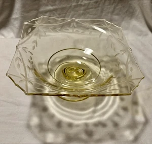 Vintage Paden City Depression Glass Yellow Topaz Square Crows Foot Fruit Bowl 9” - Picture 1 of 5