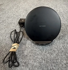 Samsung Wireless Charger Stand Fast Charging EP-N5100 with Adapter & Cable - Photo 1 sur 7