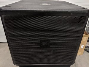 srx jbl 815