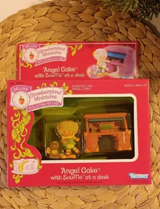 Strawberryland Miniatures Angel Cake Kenner Strawberry Shortcake SEALED - Picture 1 of 2