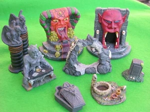 DUNGEON STUFF, PAINTED RESIN MULTI-LISTING - Picture 1 of 11