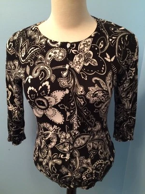 Suéter para mujer Allison Brittney talla mediana negro/blanco mangas de tres cuartos Foto 1 de 4