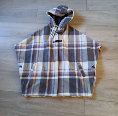 E-Studio Cream & Grey Check Poncho Jacket Hood Warm Weight Fleece Lined Size S/M - Image 1 of 4