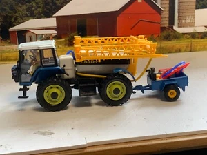 BRITAINS.1:32.FARM.FORD.NEW HOLLAND CHAFER.CROP SPRAYER.TRACTOR.SELF PROPELLED. - Picture 1 of 24