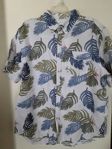 Old Navy The Classic Shirt Mens XL Slim Fit Leaf Prints Hawaiian Button Shirt - Picture 1 of 3
