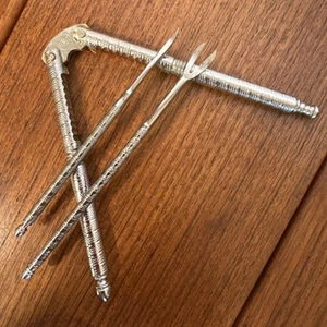 Vintage HMO Nutcracker Set / Nut Cracker / Shellfish Cracker With Pick And Fork - Picture 1 of 16