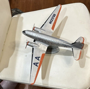 Vintage ERTL Douglas DC-3 desktop model with stand - fine condition, good size
