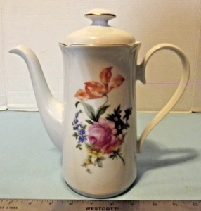 Vintage Made in German Democratic Republic tea or coffee pot with floral motif - Picture 1 of 9