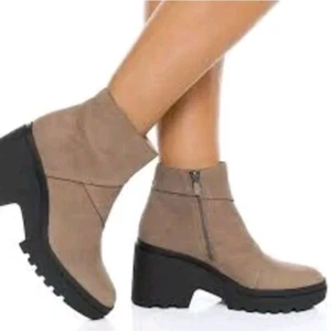Eileen Fisher Kard Nubukleder klobige Sohle Stiefeletten taupe 8,5 neu ohne Karton - Bild 1 von 12