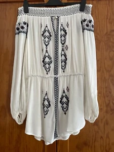 River Island Boho Bardo Top Embroidered Size 8 - Picture 1 of 8
