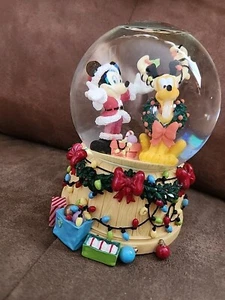 Enesco Disney Musikalische Wasserkugel Weihnachten Mickey Mouse & Pluto. Es funktioniert! - Bild 1 von 5