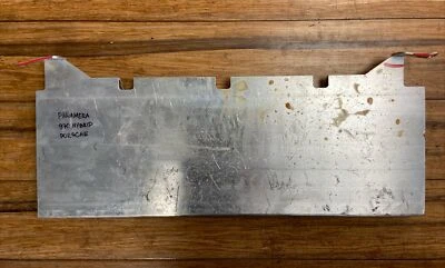 Porsche 970 Panamera 2013 híbrido refuerzo luaje compartimento revestimiento fabricante de equipos originales Foto 1 de 4