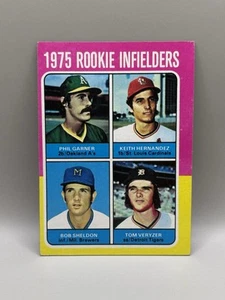 Keith Hernandez RC 1975 Topps Béisbol #623 Novato Infielders En muy buena condición-ex Peine Barco - Imagen 1 de 4