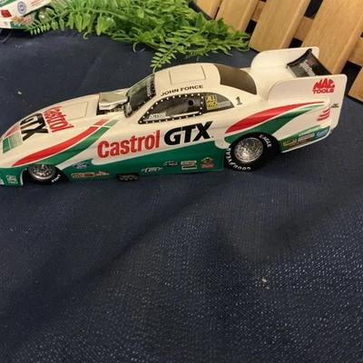  RCCA 1997 1:24 John Force Castrol 1997 Mustang NHRA Funny Car 1 de 3.500 Foto 1 de 4
