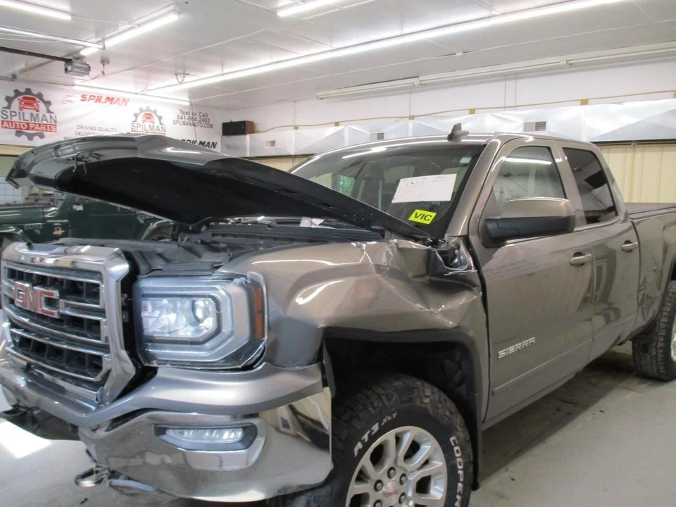 Alternador GMC Sierra 1500 2017 84143543 7715 Foto 1 de 4