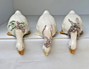 Schwan im Regal Dekoration Urlaub weiß Zierfigur - Bild 1 von 6