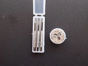 NUMBER 4 UNF TAP + DIE SET PLUG TAPER SECOND / NEW - Picture 1 of 2