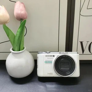 CASIO ZR-ZR1000 Digital Camera1600w pixels 12.5x optical zoom Flip Screen - Picture 1 of 12