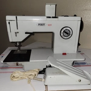 Pfaff 1221 Sewing Machine with pedal, in good used condition. Parts Or Repair - Picture 1 of 15
