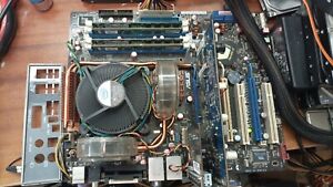Asus Striker Extreme ,socket 775 +Intel E8400+8gb ddr2 + I/O shield