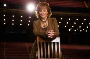 BEAUTIFUL REBA MCENTIRE 5X7 Photo - Picture 1 of 1