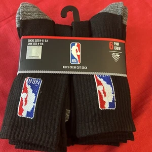 NBA Logo Kids Boys Crew Socks Basketball Black Athlete 6 Pair’s Shoe Sz 4-9.5 - Picture 1 of 7