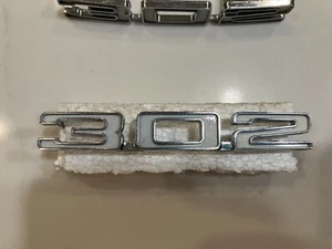 NOS 1968 GM OEM Chevrolet Camaro Z28 302 Fender Emblem 3927482 (4 are available) - Bild 1 von 9