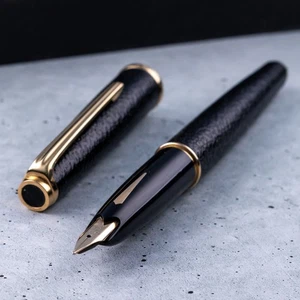 Vintage PLATINUM 1960's Sheep Skin Leather Body 14K Medium Fine Nib Fountain pen - Bild 1 von 7