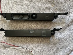 SHARP TV Pair Internal Speakers Harman/Kardon - Foto 1 di 3