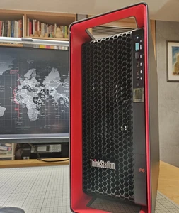 Lenovo P8 Workstation/1X AMD 7945WX 12C 4.70GHz/32G RAM/4T SSD/RTX5070 12G GPU - Picture 1 of 2