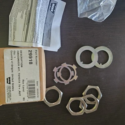 Kit de tuercas de husillo Warn 29918 Toyota 4x4 eje delantero rueda bloqueo buje conversión Foto 1 de 2