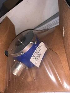 Enkoder optyczny BAUMER GI333.170R622000 0712001056 4.75-30VDC - Picture 1 of 5