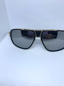 Sunglasses Unisex Yellow Mirror Minor Scratches In Lenses - Picture 1 of 4