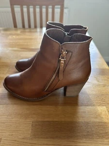 womens ankle boots size 6 with heel - Picture 1 of 3