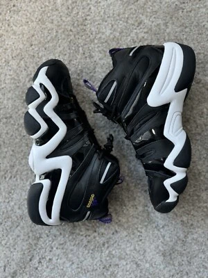 Size 10.5 - adidas Crazy 8 2011 1998 All Star Game - Image 1 of 4