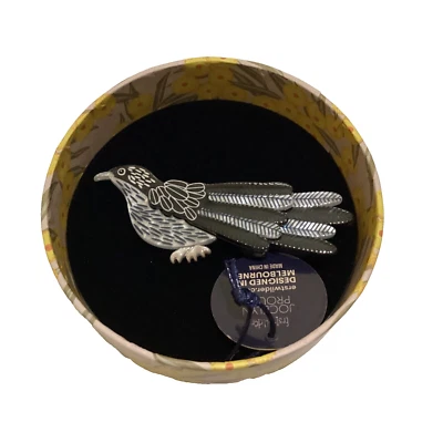 Broche Firstwilder - Booming Bloom Lover - Wattle Bird - 2023 Jocelyn Proust Foto 1 de 3