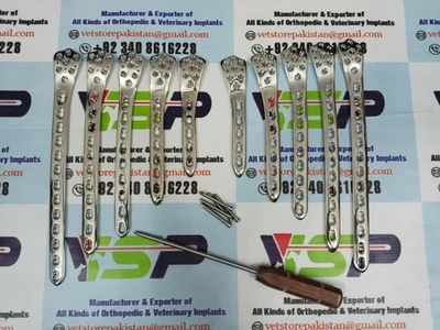 Locking Distal Femur Plate 4.5/5.0MMM Right And Left With LCP Screws 102 Pcs SS - Image 1 of 4