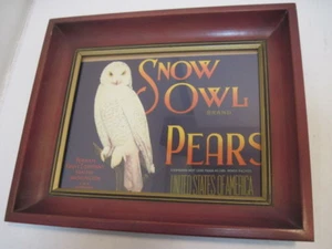 VINTAGE SNOW OWL BIRD PEAR FRUIT WOOD CRATE LABEL - Picture 1 of 1