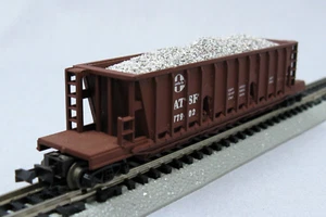 TRIX #3111 Santa Fe ATSF 6-Bay Longitudinal Hopper w/Hobby Loads Ballast Load C8 - Picture 1 of 4