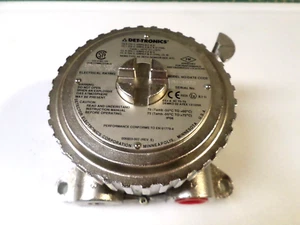 Det-tronics - Modelo 505S3CA1E AQ - 10-30 VDC - 4,0 W MAX - SIN USAR - Imagen 1 de 9