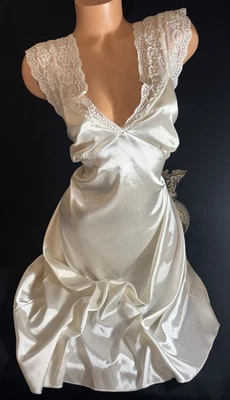 Vestido camisón de satén de colección cuello en V con encaje camisón vestido negligee 48" Foto 1 de 4