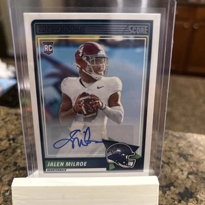 2025 SCORE JALEN MILROE ROOKIE AUTO #29 RC! - Picture 1 of 2