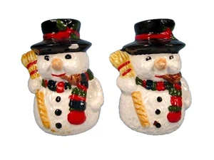 Snowman With Broom Salt & Pepper Shakers Set Unknown Maker Christmas (O) AS IS - Picture 1 of 12
